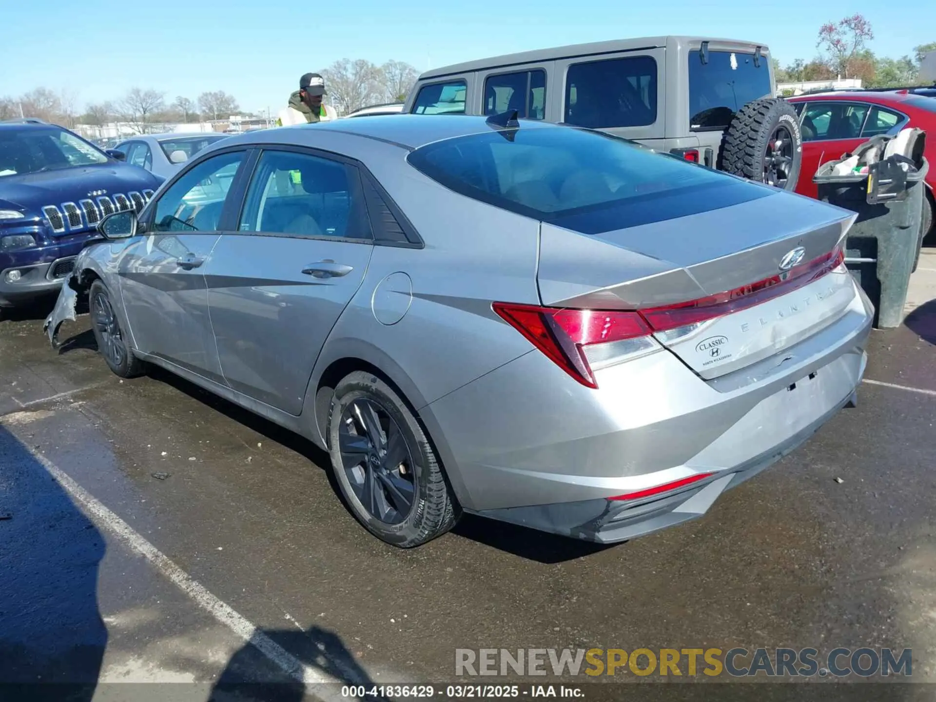 3 Photograph of a damaged car 5NPLS4AG8MH034125 HYUNDAI ELANTRA 2021