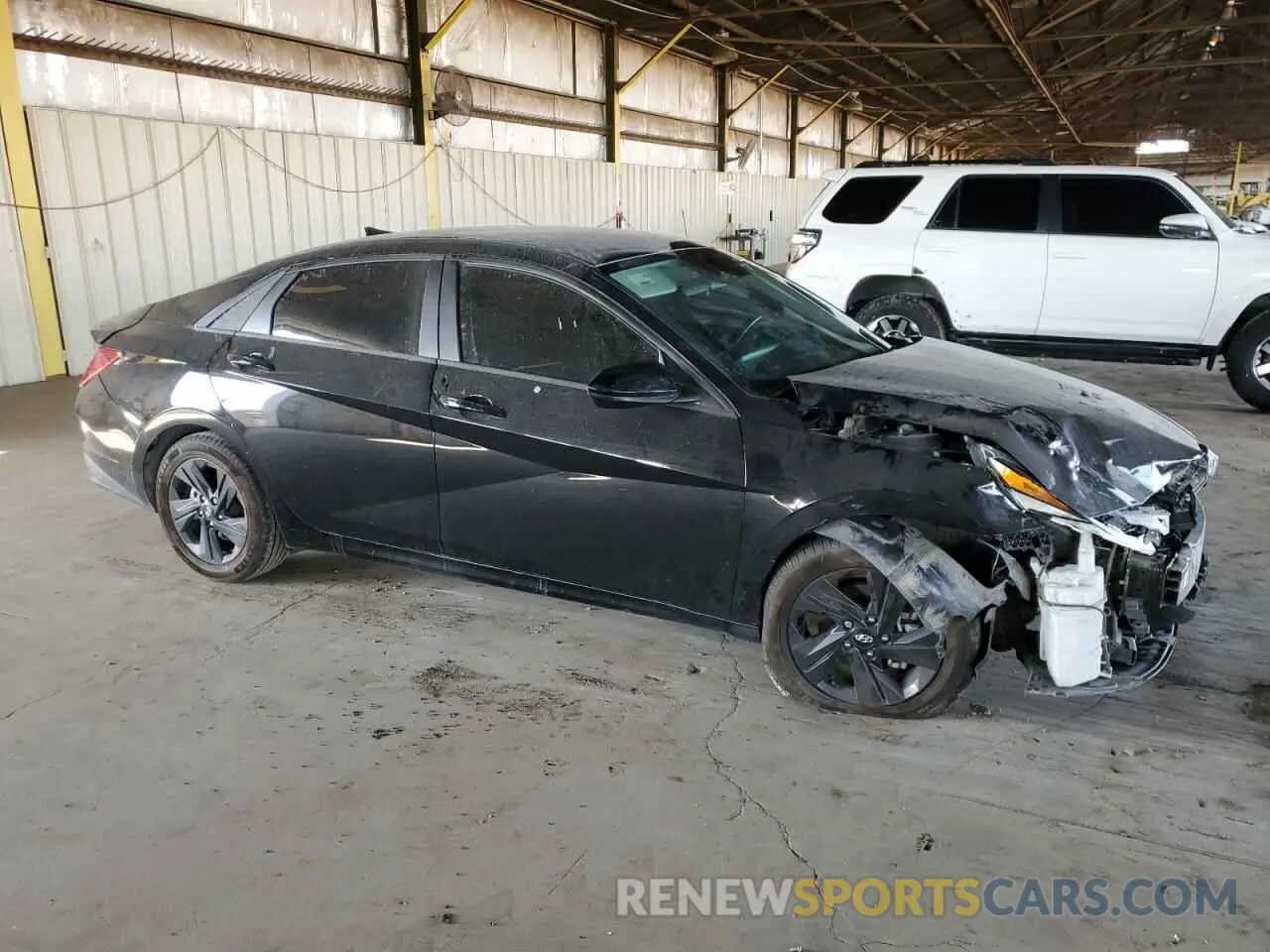4 Photograph of a damaged car 5NPLS4AG8MH042256 HYUNDAI ELANTRA 2021