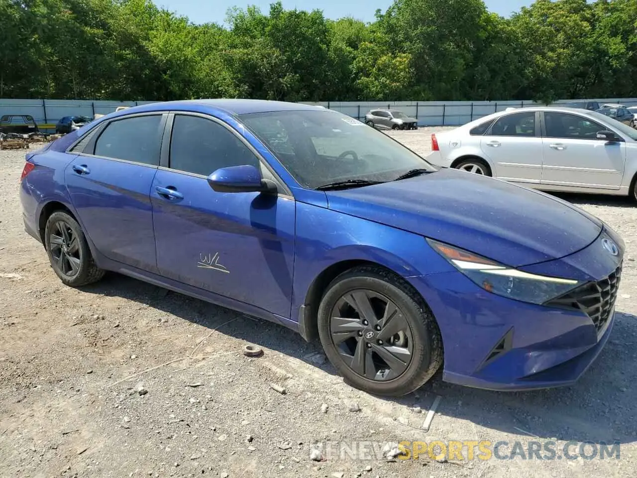4 Photograph of a damaged car 5NPLS4AG8MH052026 HYUNDAI ELANTRA 2021