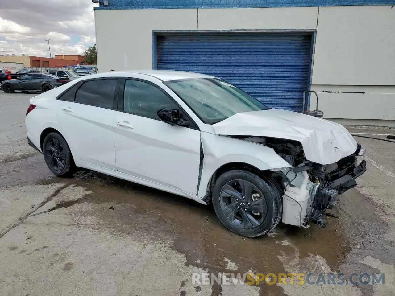4 Photograph of a damaged car 5NPLS4AG9MH033095 HYUNDAI ELANTRA 2021