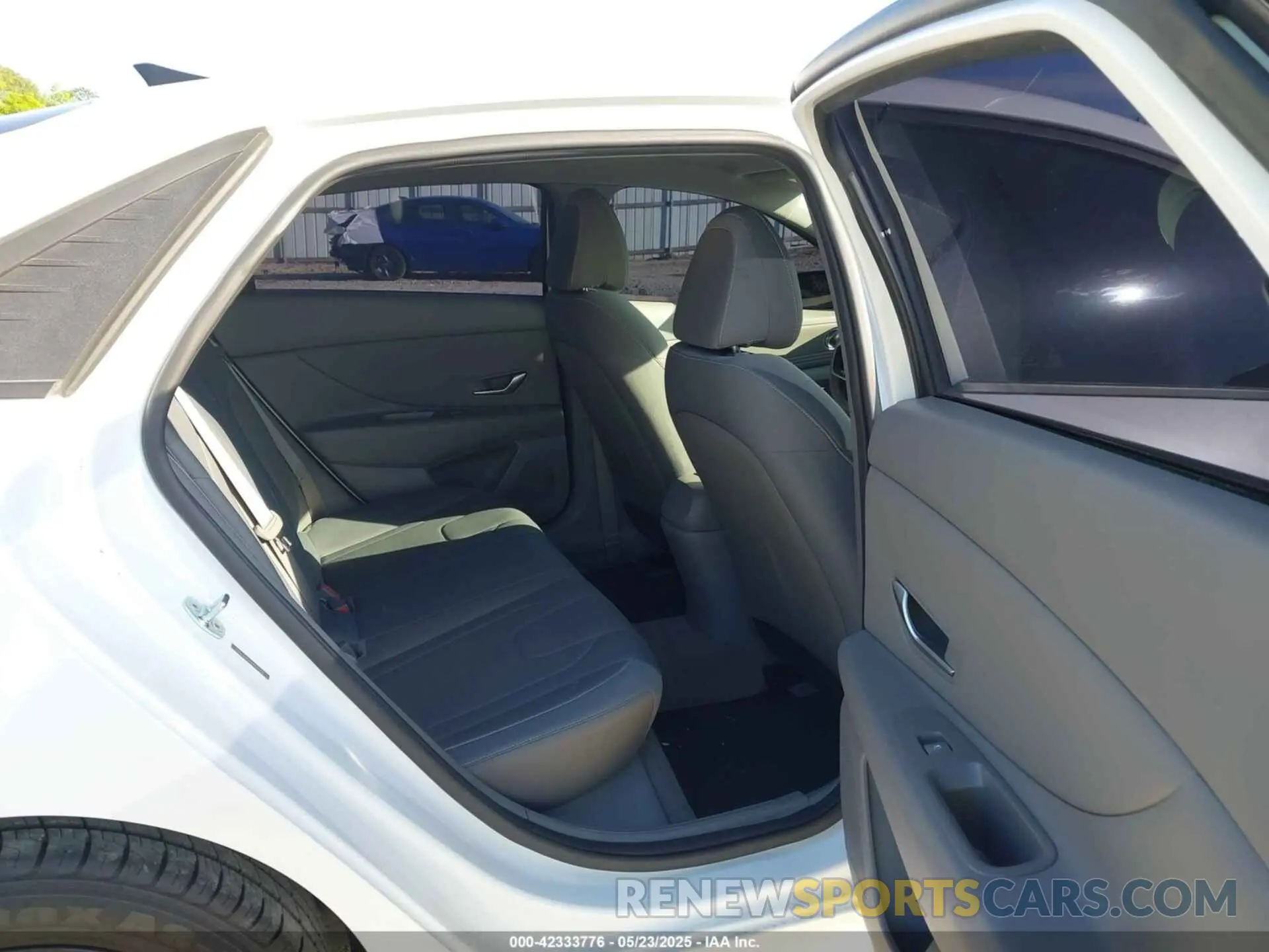 8 Photograph of a damaged car 5NPLS4AG9MH037230 HYUNDAI ELANTRA 2021