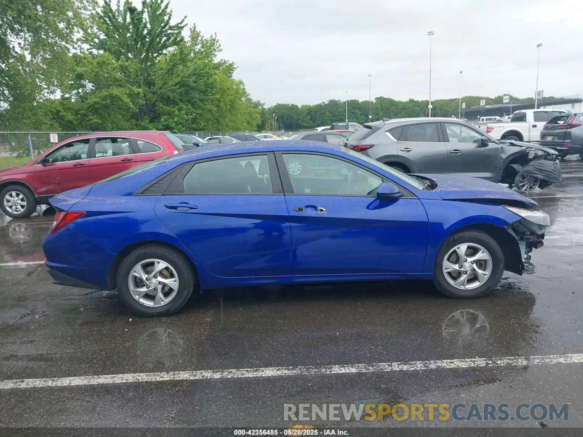 13 Photograph of a damaged car KMHLL4AG4MU180505 HYUNDAI ELANTRA 2021