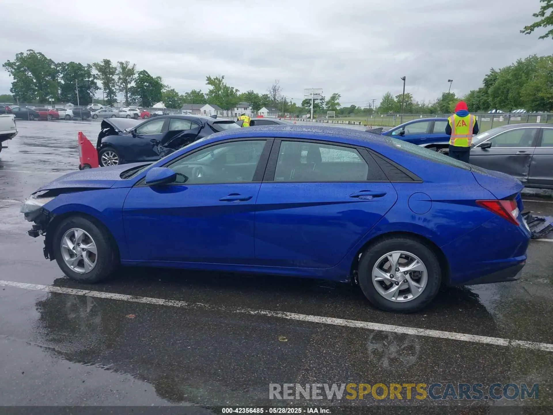 14 Photograph of a damaged car KMHLL4AG4MU180505 HYUNDAI ELANTRA 2021