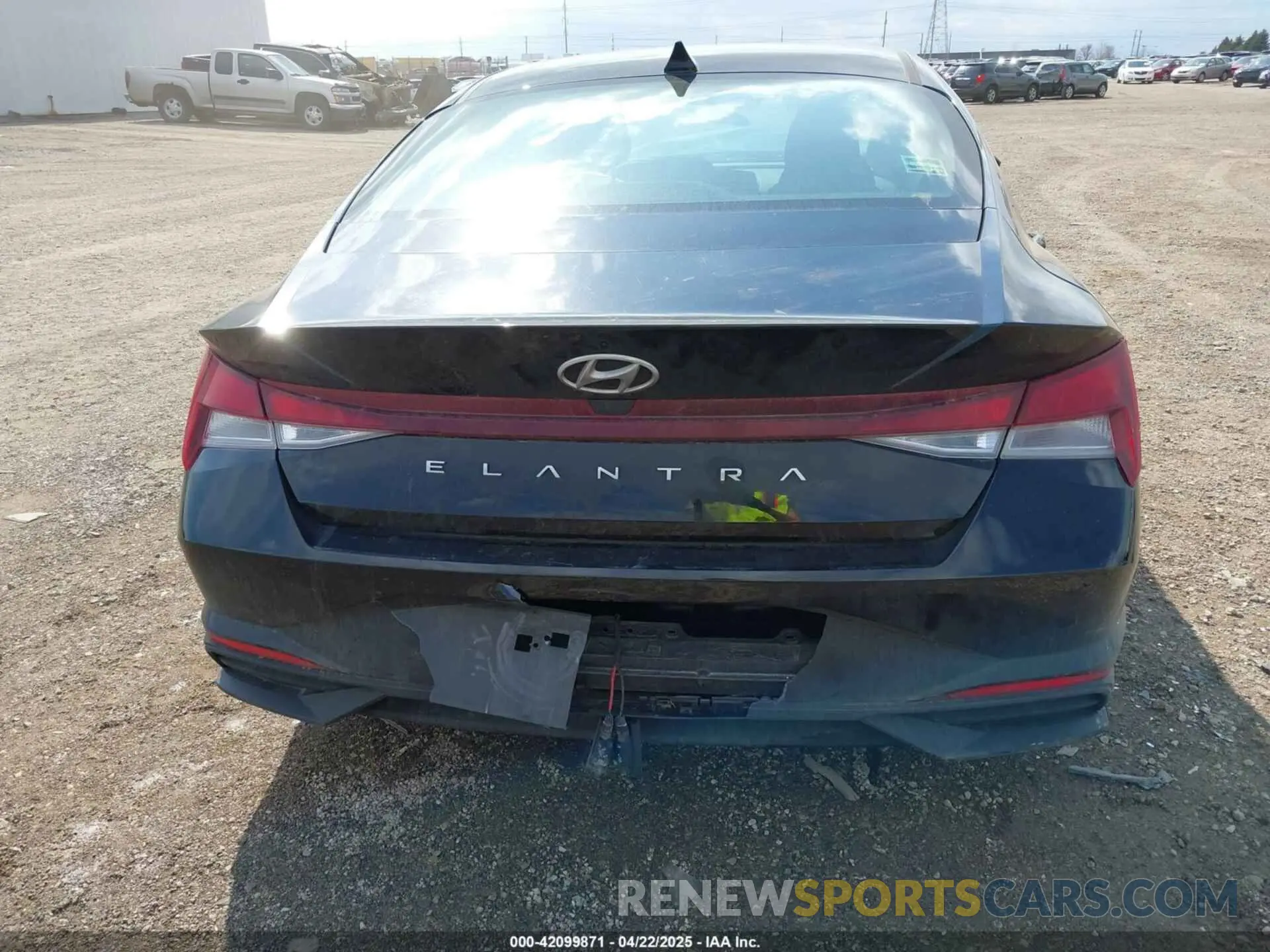 17 Photograph of a damaged car KMHLL4AG6MU072001 HYUNDAI ELANTRA 2021