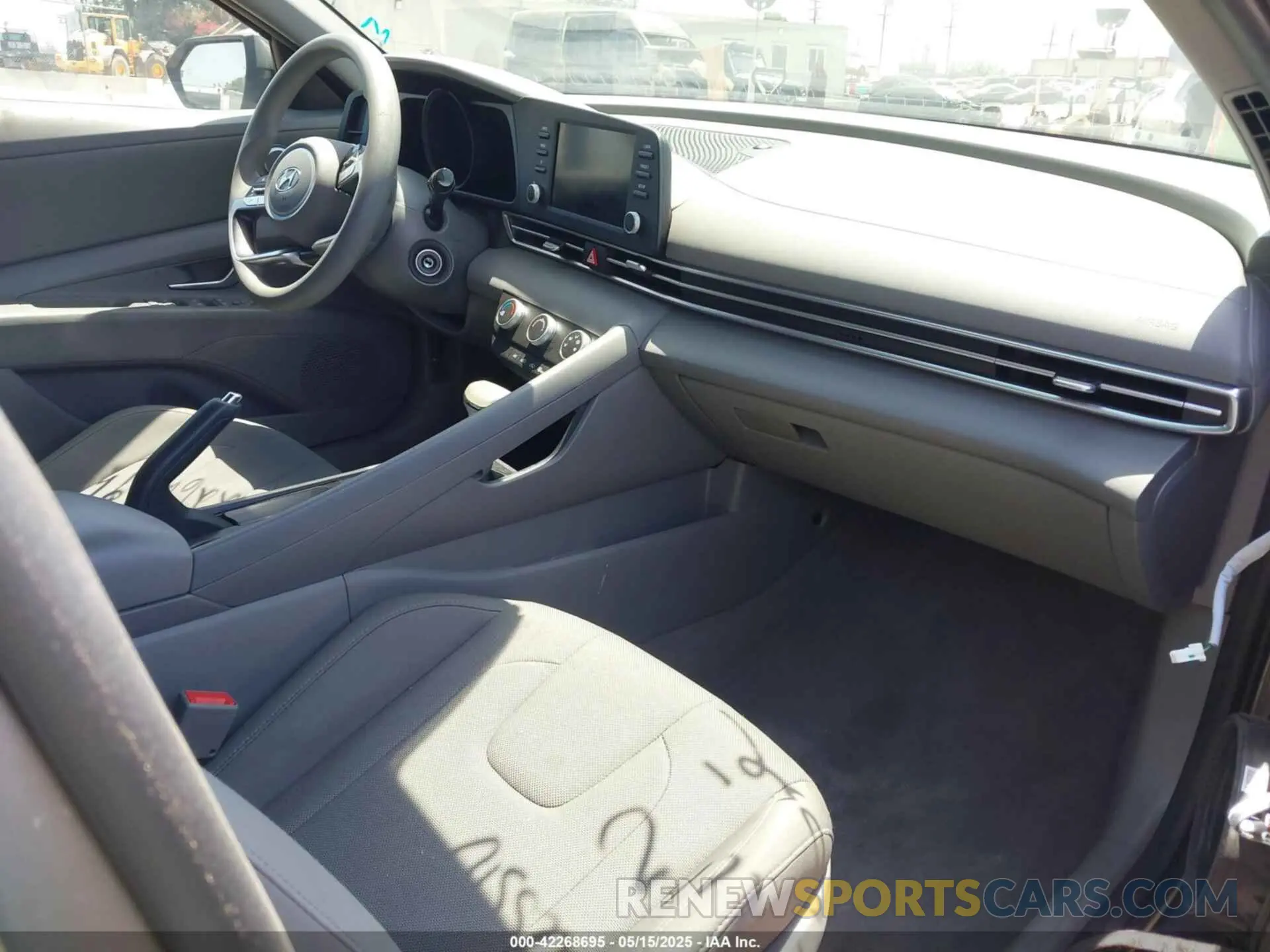 5 Photograph of a damaged car KMHLL4AG6MU141656 HYUNDAI ELANTRA 2021