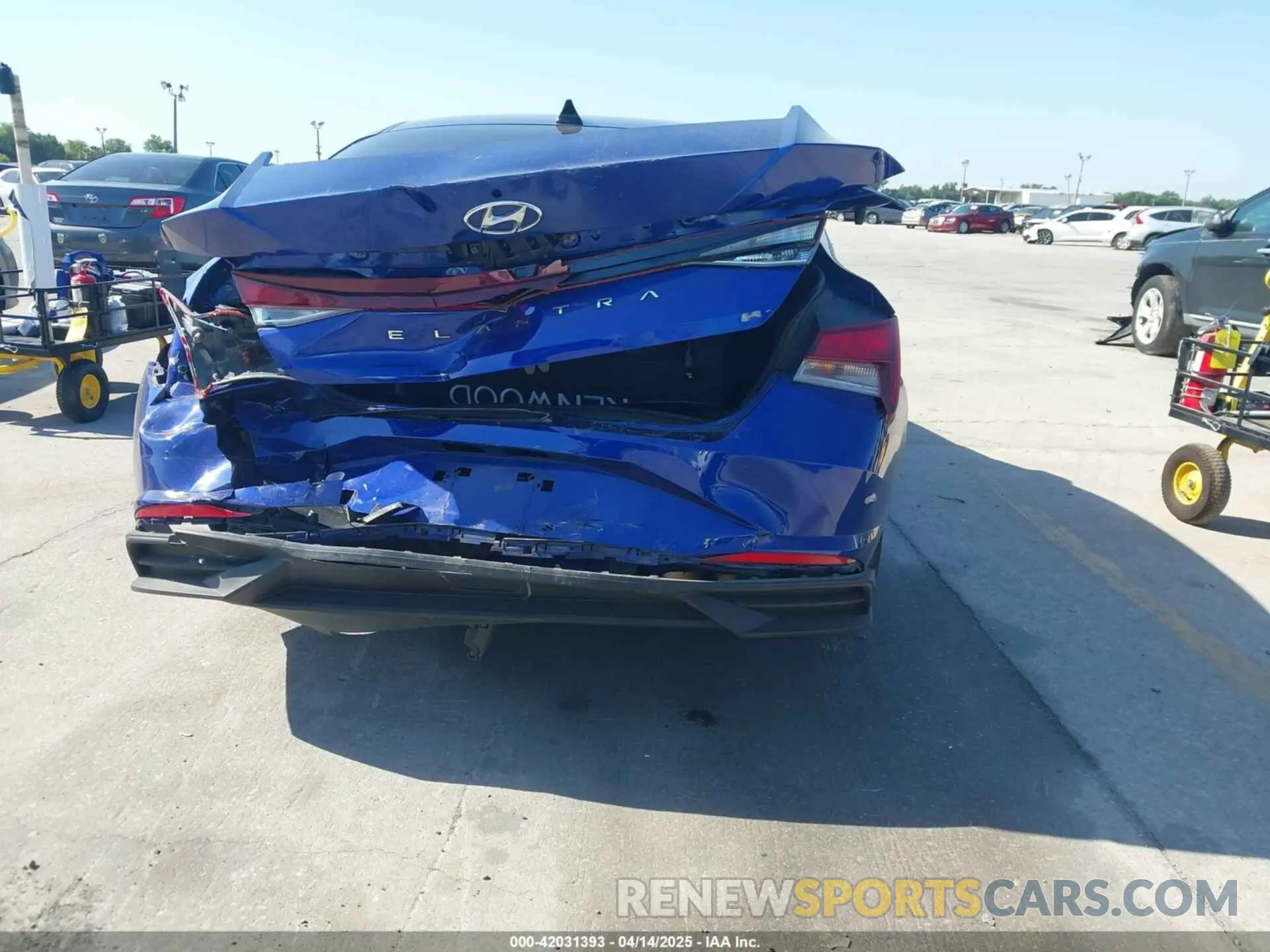 16 Photograph of a damaged car KMHLM4AG0MU111078 HYUNDAI ELANTRA 2021