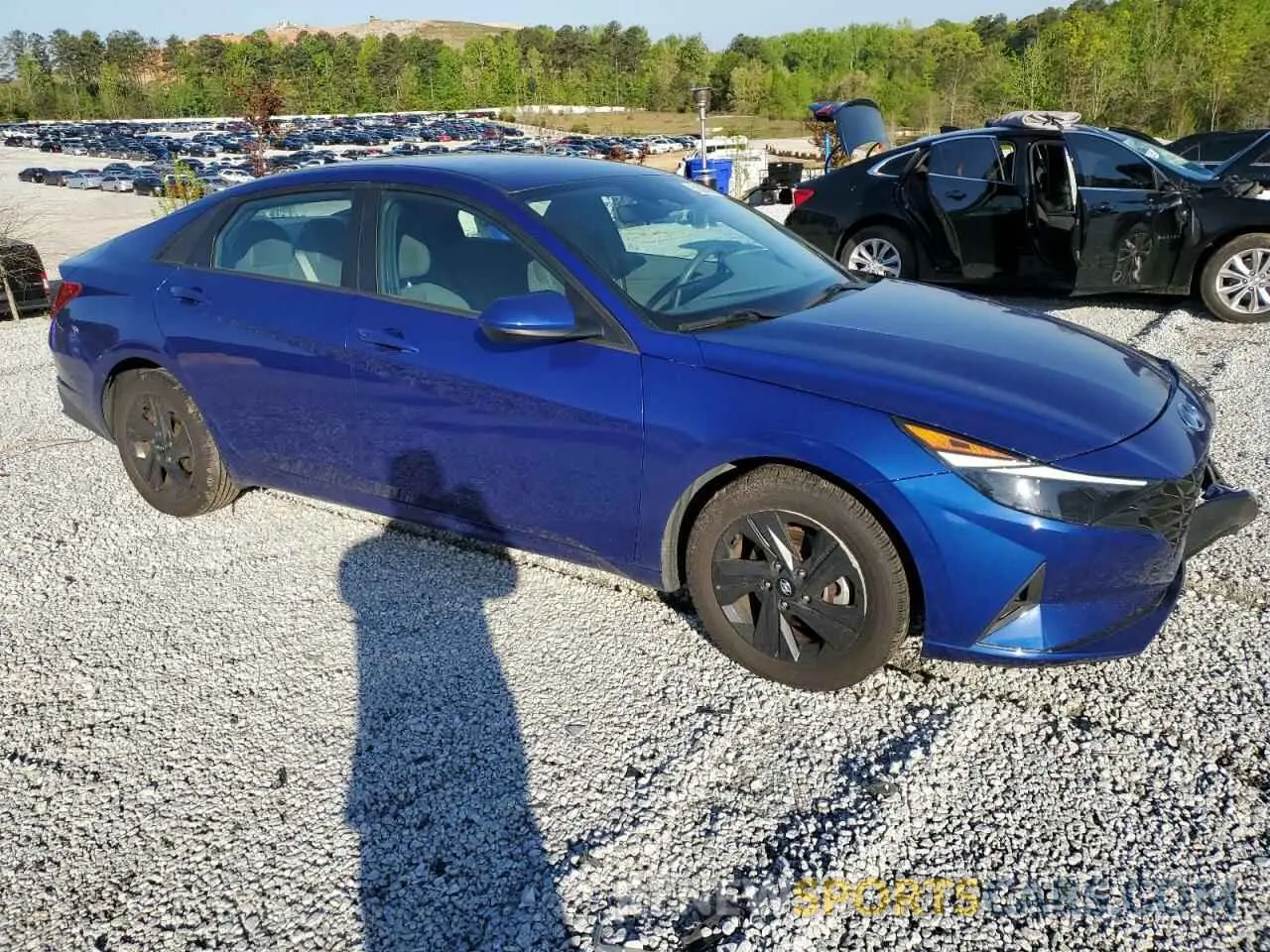 4 Photograph of a damaged car KMHLM4AG0MU162287 HYUNDAI ELANTRA 2021