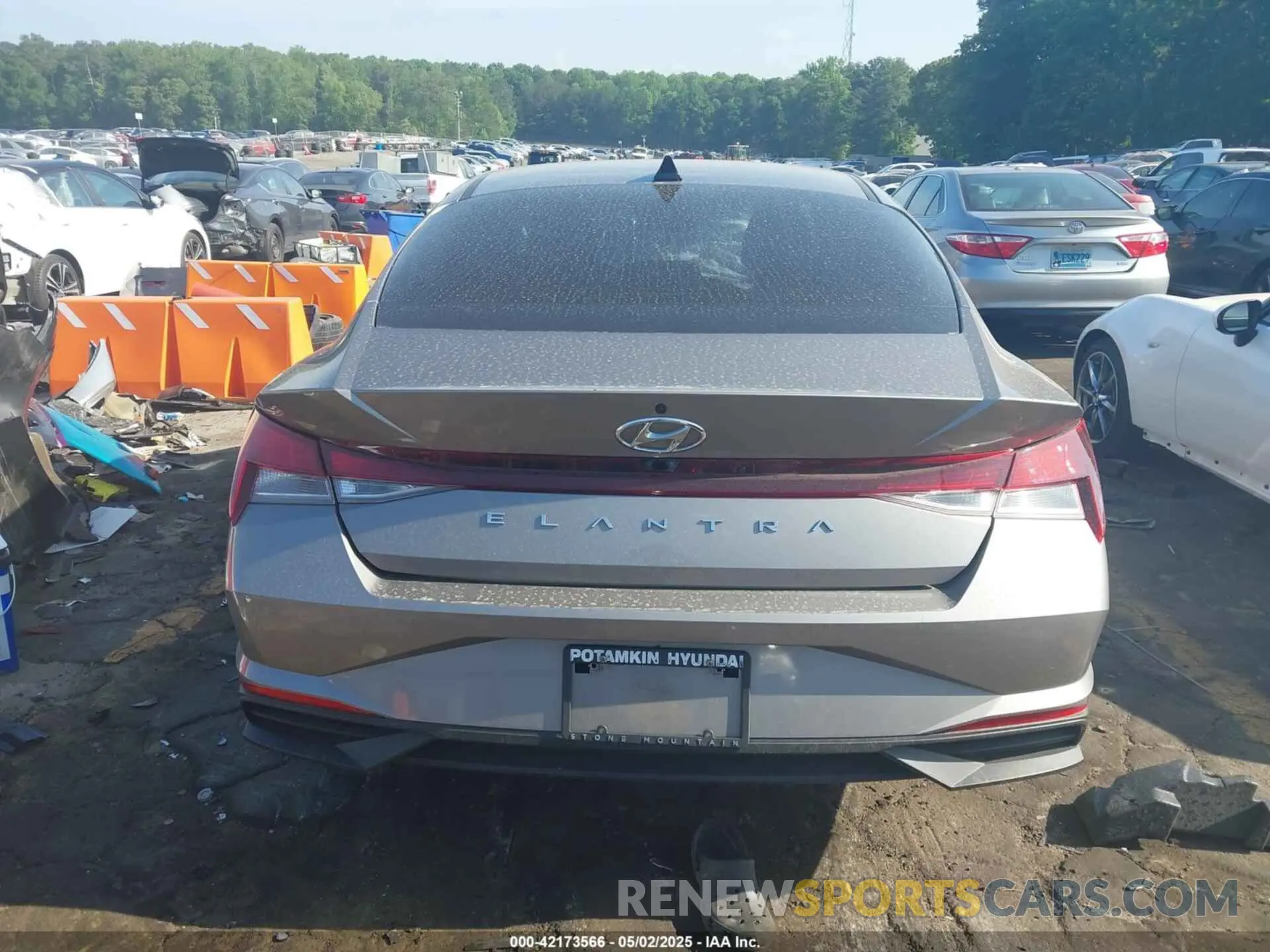 16 Photograph of a damaged car KMHLM4AG1MU140346 HYUNDAI ELANTRA 2021