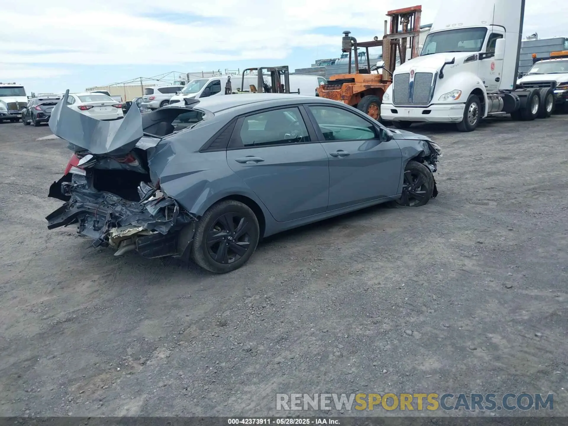4 Photograph of a damaged car KMHLM4AG1MU209522 HYUNDAI ELANTRA 2021