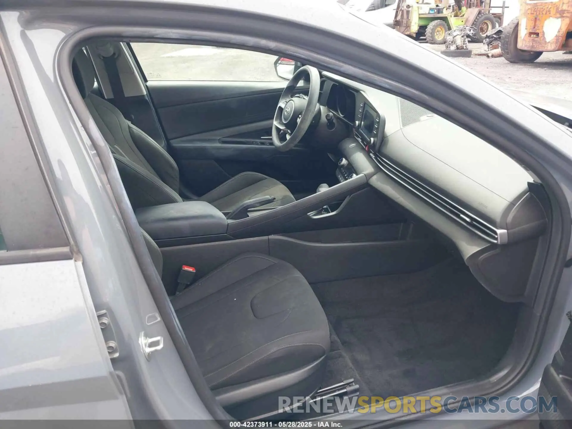 5 Photograph of a damaged car KMHLM4AG1MU209522 HYUNDAI ELANTRA 2021