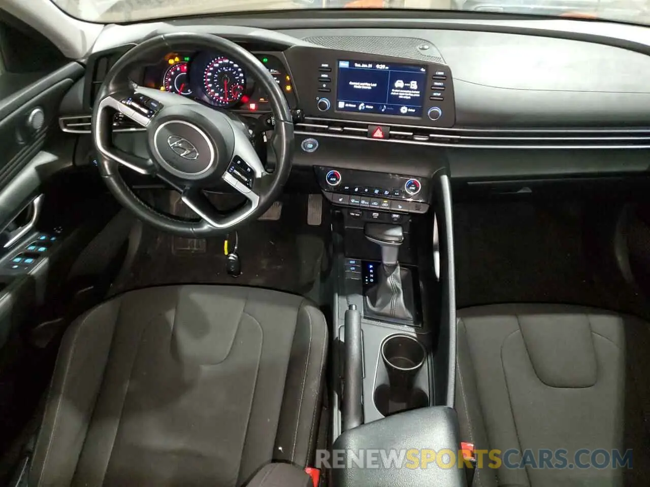 8 Photograph of a damaged car KMHLM4AG2MU070498 HYUNDAI ELANTRA 2021