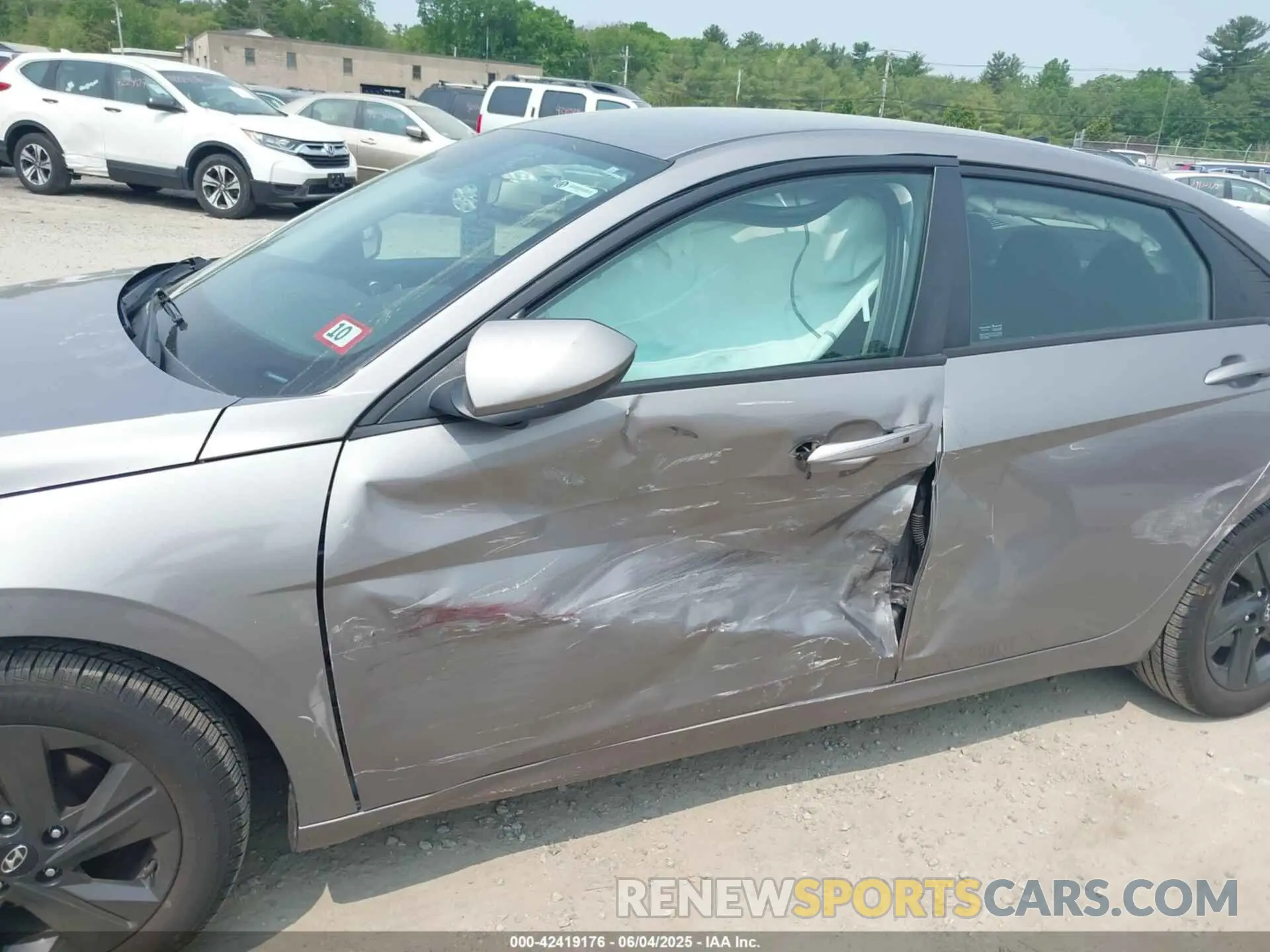 6 Photograph of a damaged car KMHLM4AG2MU091870 HYUNDAI ELANTRA 2021