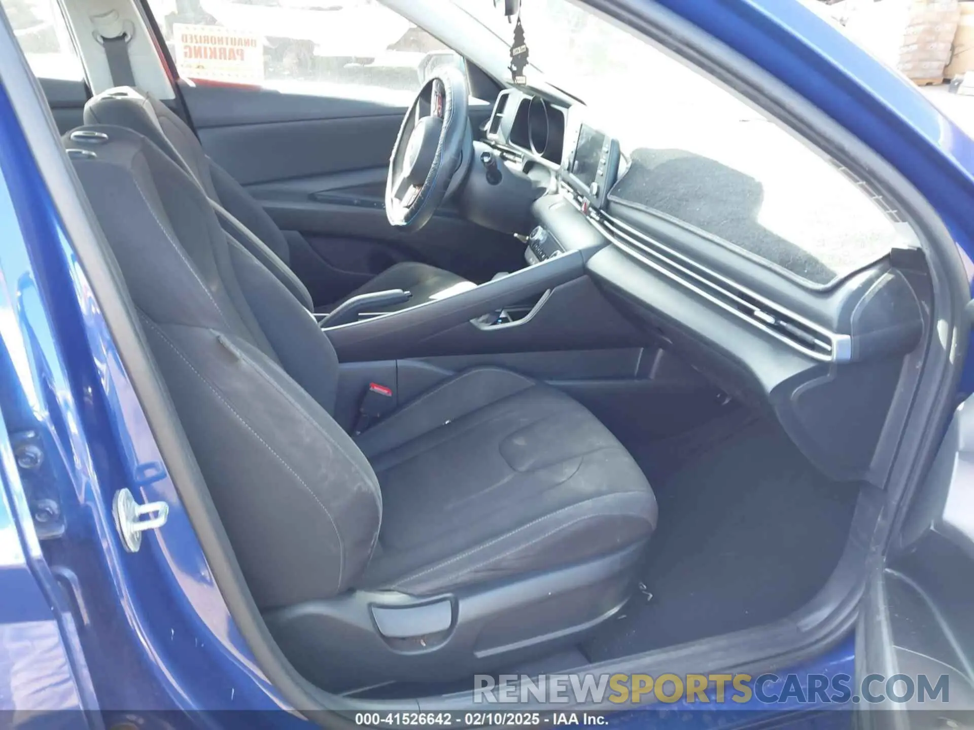 5 Photograph of a damaged car KMHLM4AG2MU178040 HYUNDAI ELANTRA 2021