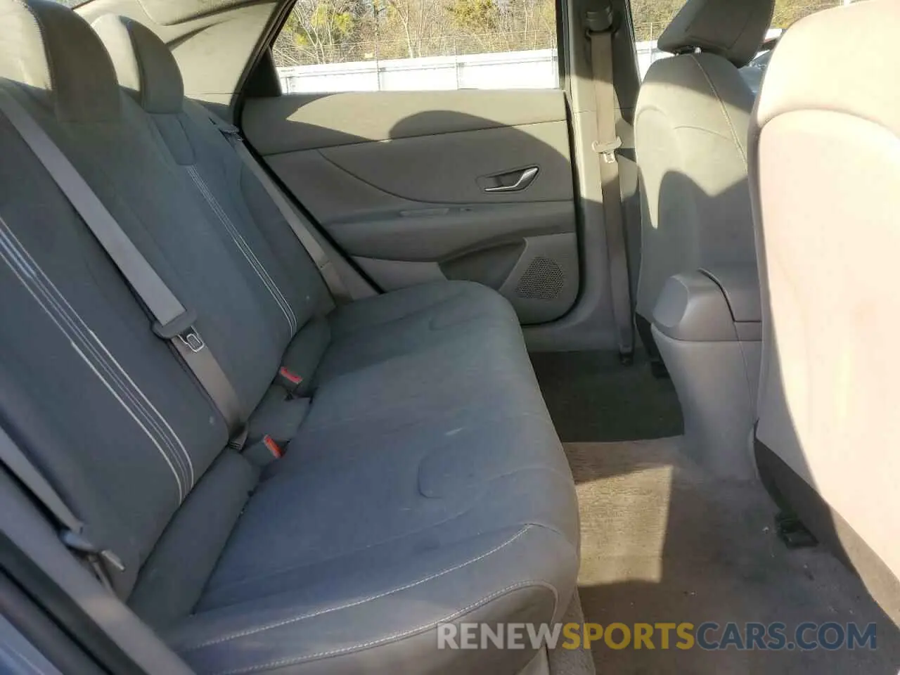10 Photograph of a damaged car KMHLM4AG3MU163868 HYUNDAI ELANTRA 2021