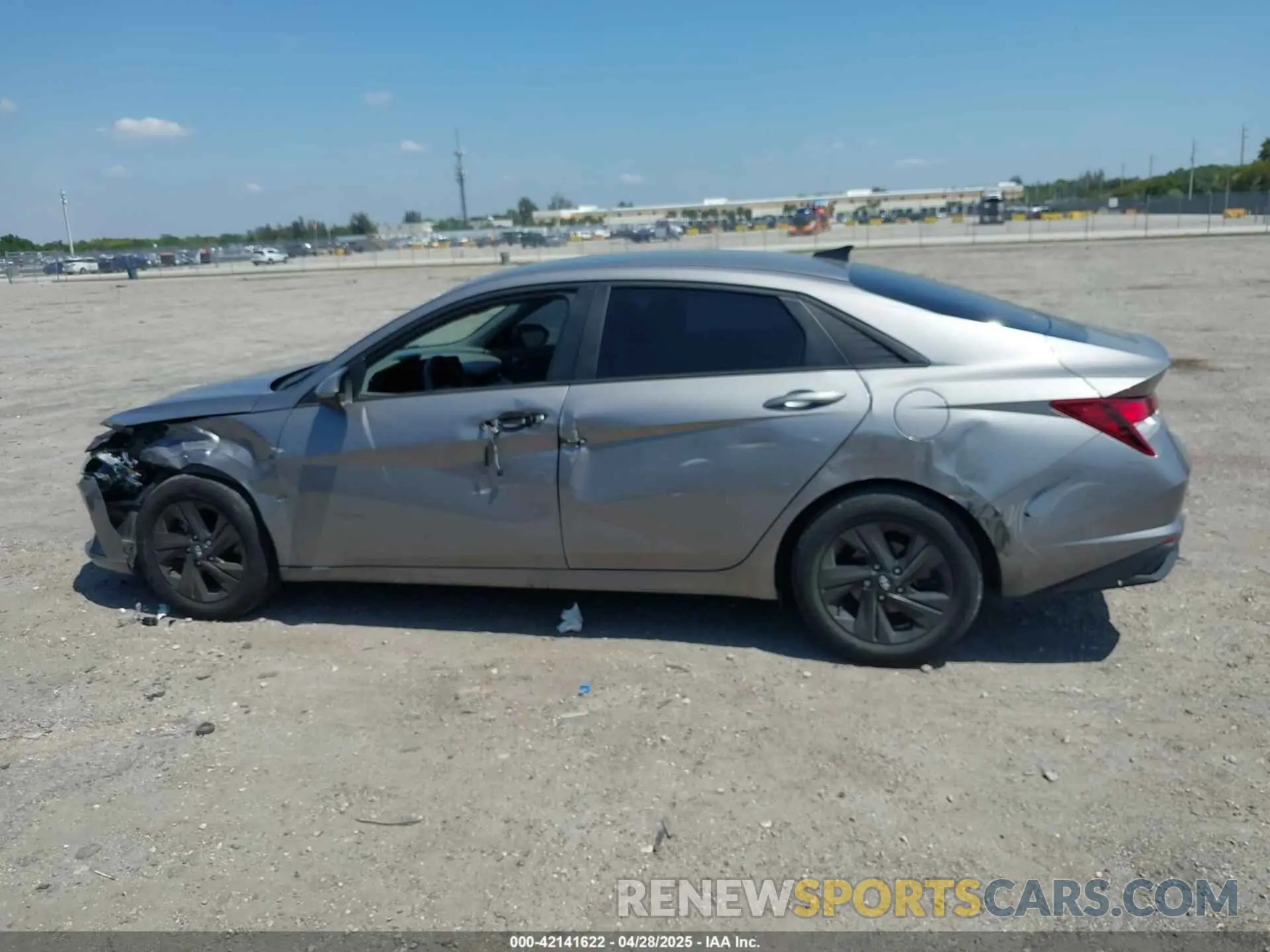 14 Photograph of a damaged car KMHLM4AG3MU209568 HYUNDAI ELANTRA 2021