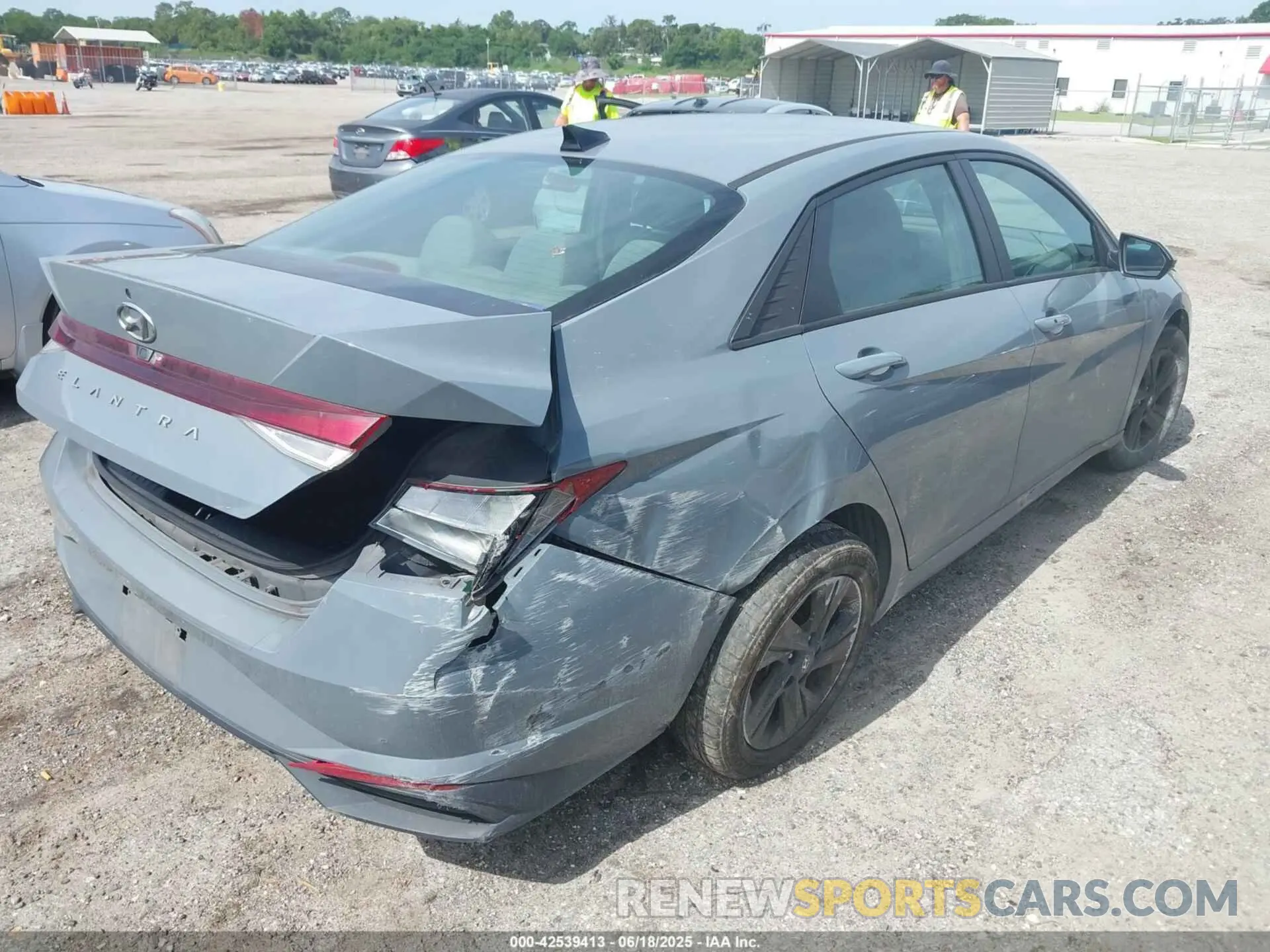 4 Photograph of a damaged car KMHLM4AG4MU149705 HYUNDAI ELANTRA 2021