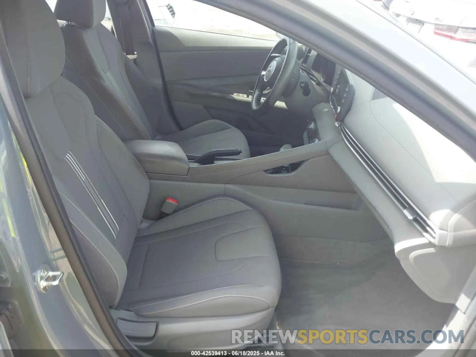 5 Photograph of a damaged car KMHLM4AG4MU149705 HYUNDAI ELANTRA 2021
