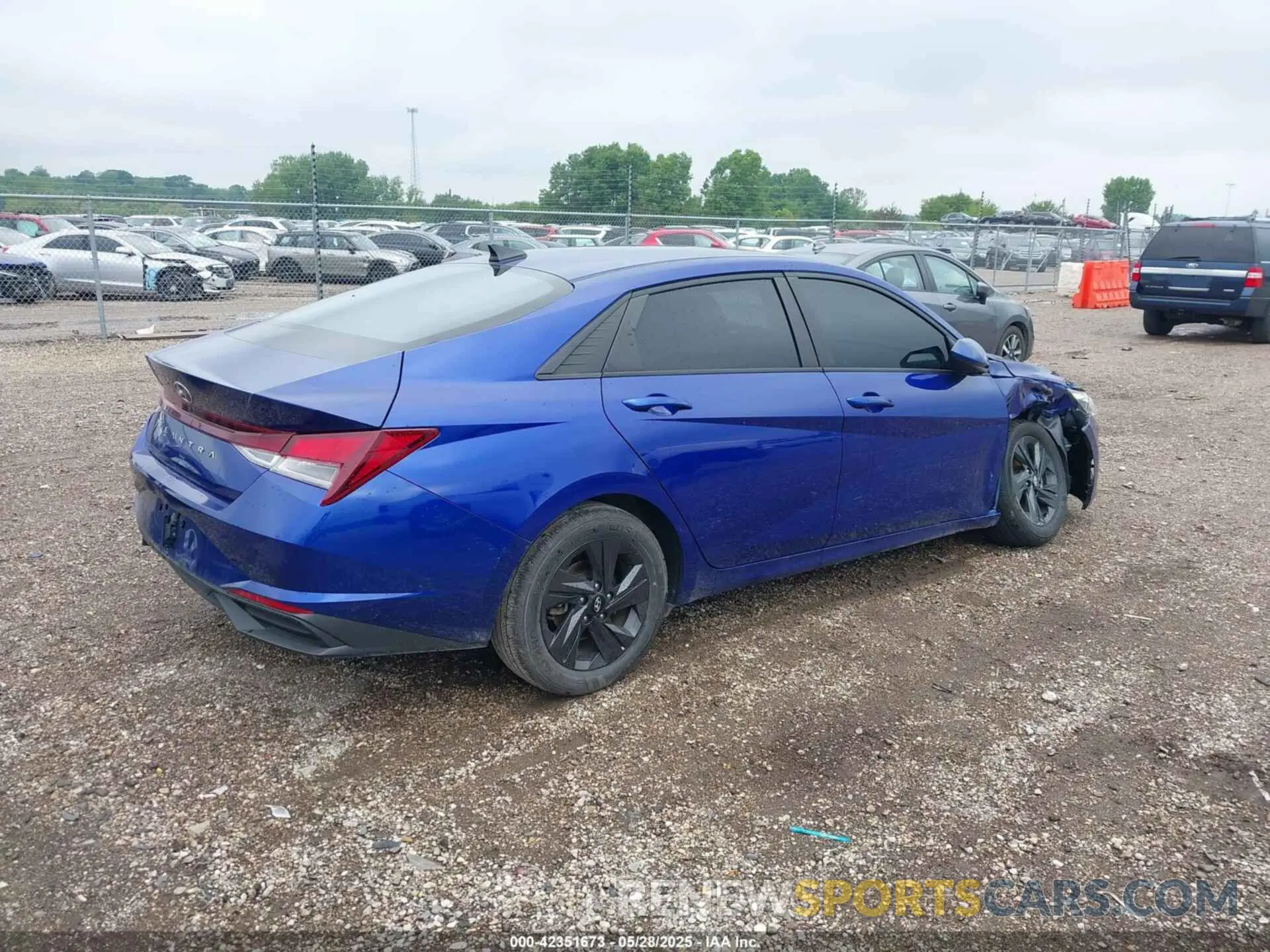4 Photograph of a damaged car KMHLM4AG5MU120116 HYUNDAI ELANTRA 2021