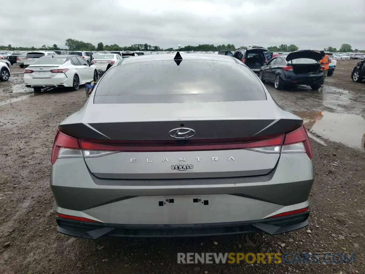 6 Photograph of a damaged car KMHLM4AG6MU070956 HYUNDAI ELANTRA 2021
