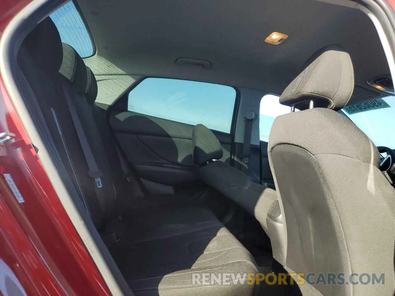 10 Photograph of a damaged car KMHLM4AG7MU066432 HYUNDAI ELANTRA 2021