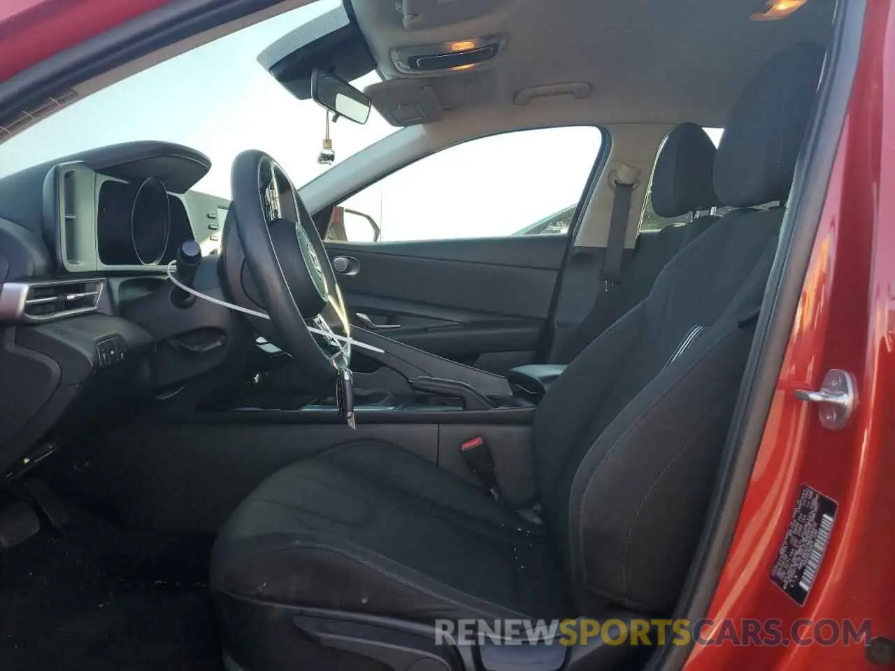 7 Photograph of a damaged car KMHLM4AG7MU066432 HYUNDAI ELANTRA 2021