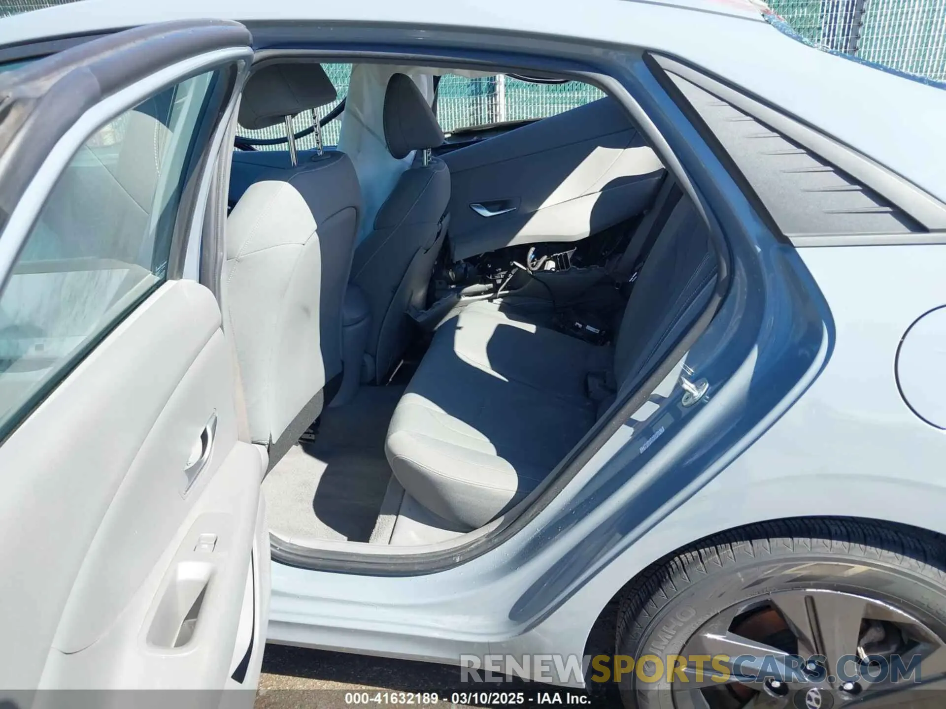 8 Photograph of a damaged car KMHLM4AG7MU105570 HYUNDAI ELANTRA 2021