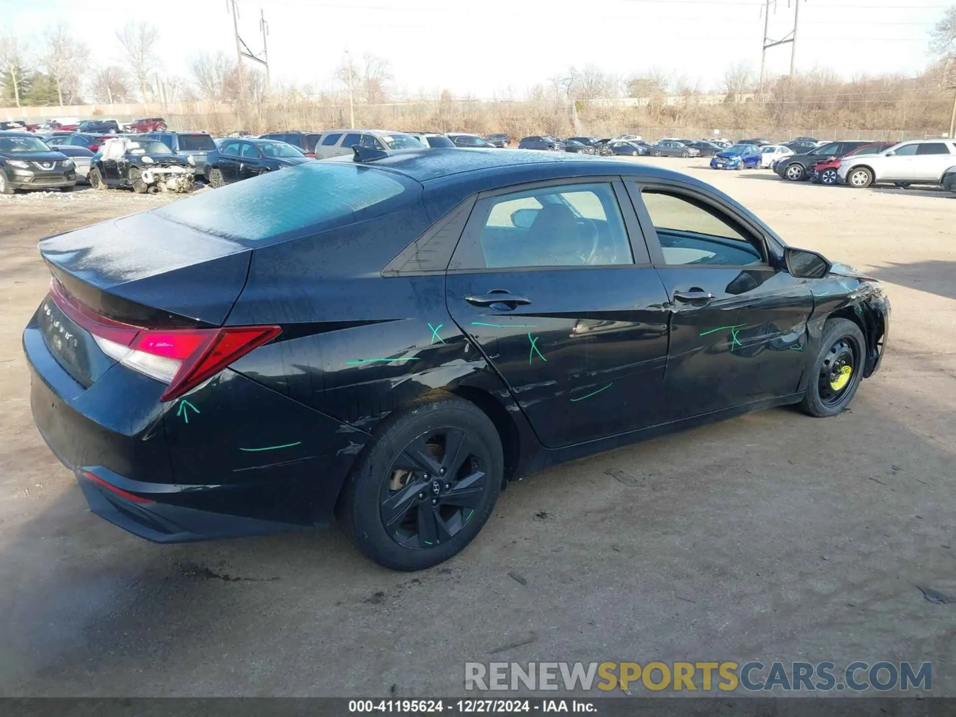 4 Photograph of a damaged car KMHLM4AG9MU119079 HYUNDAI ELANTRA 2021