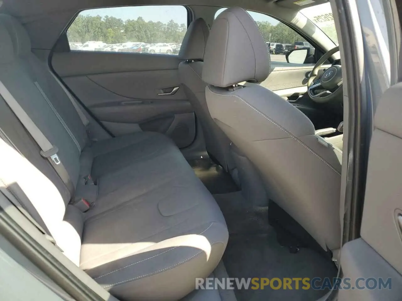 10 Photograph of a damaged car KMHLM4AG9MU191836 HYUNDAI ELANTRA 2021