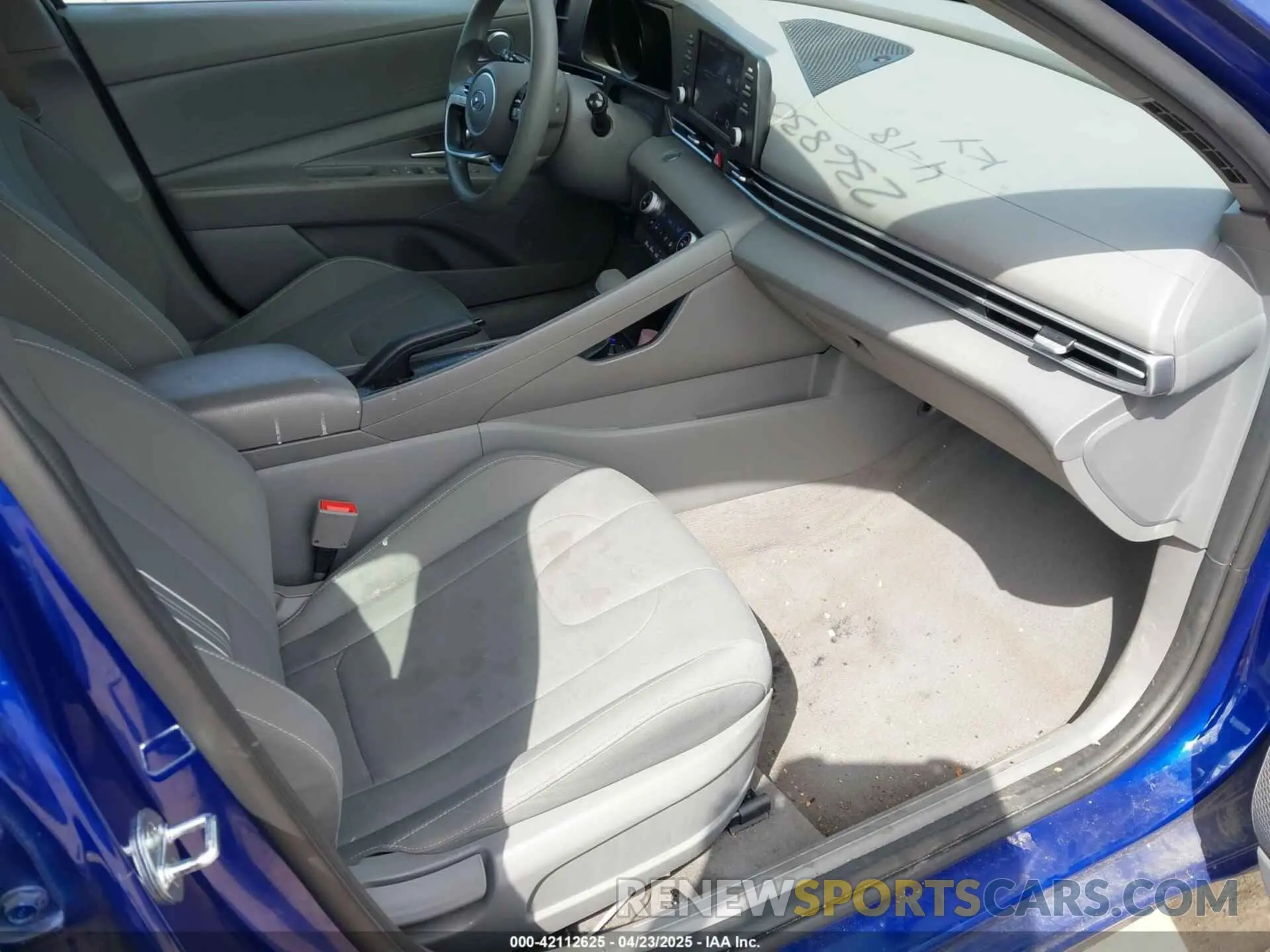 5 Photograph of a damaged car KMHLM4AGXMU070121 HYUNDAI ELANTRA 2021