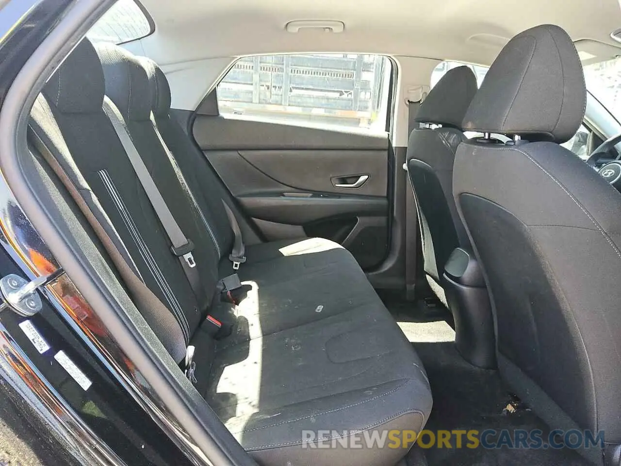 10 Photograph of a damaged car KMHLM4AGXMU121570 HYUNDAI ELANTRA 2021