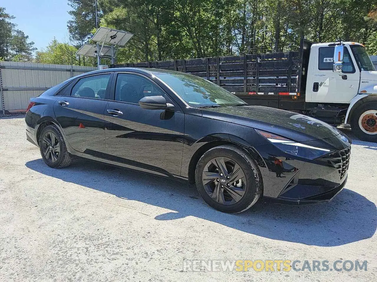4 Photograph of a damaged car KMHLM4AGXMU121570 HYUNDAI ELANTRA 2021