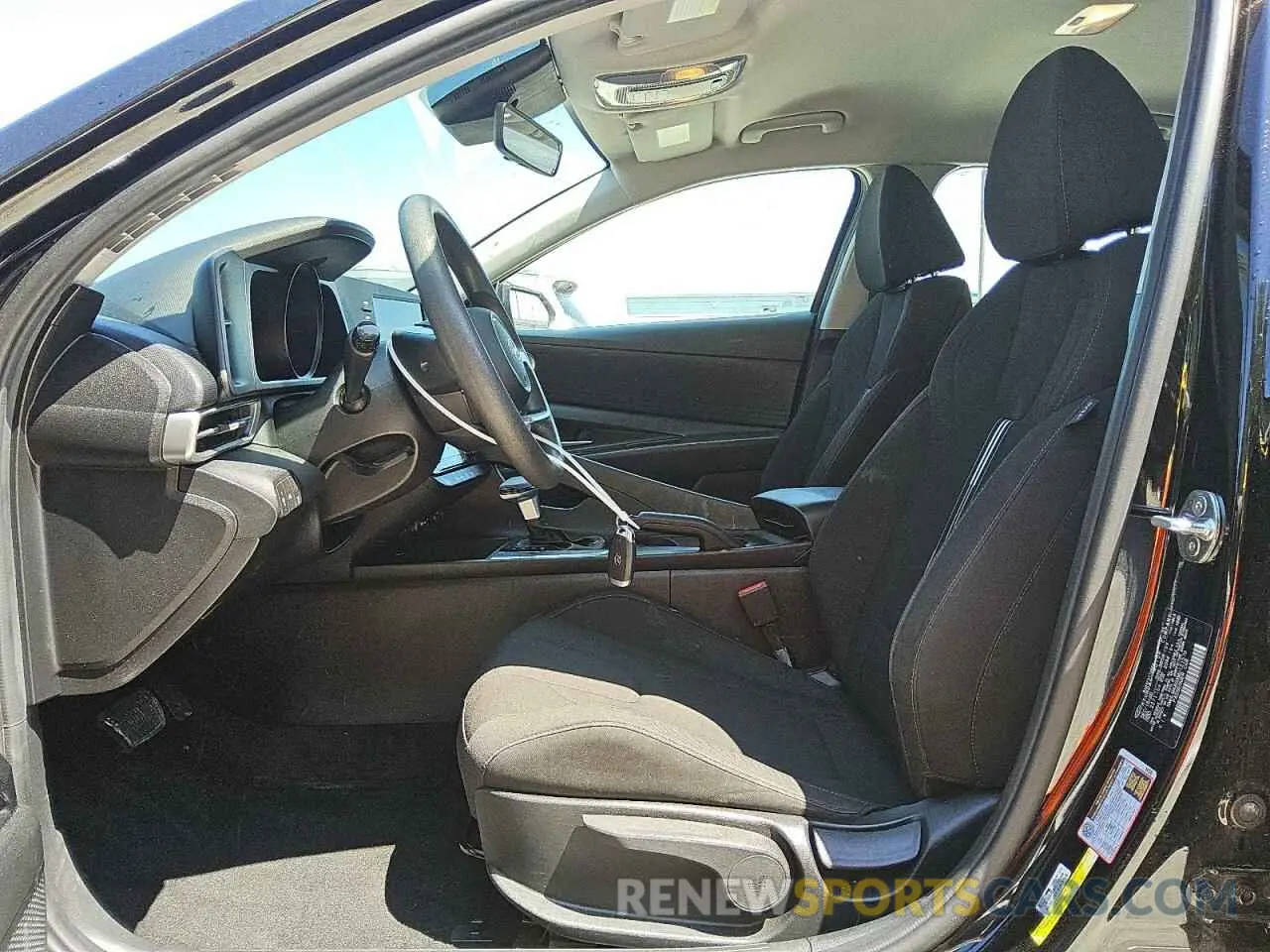 7 Photograph of a damaged car KMHLM4AGXMU121570 HYUNDAI ELANTRA 2021