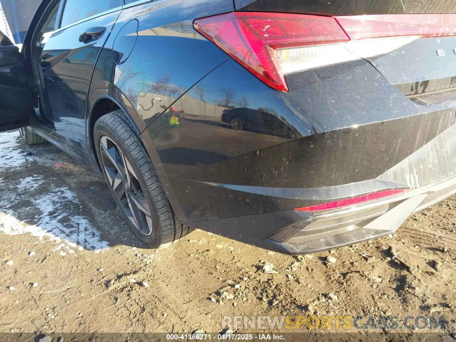 17 Photograph of a damaged car KMHLN4AG1MU099973 HYUNDAI ELANTRA 2021