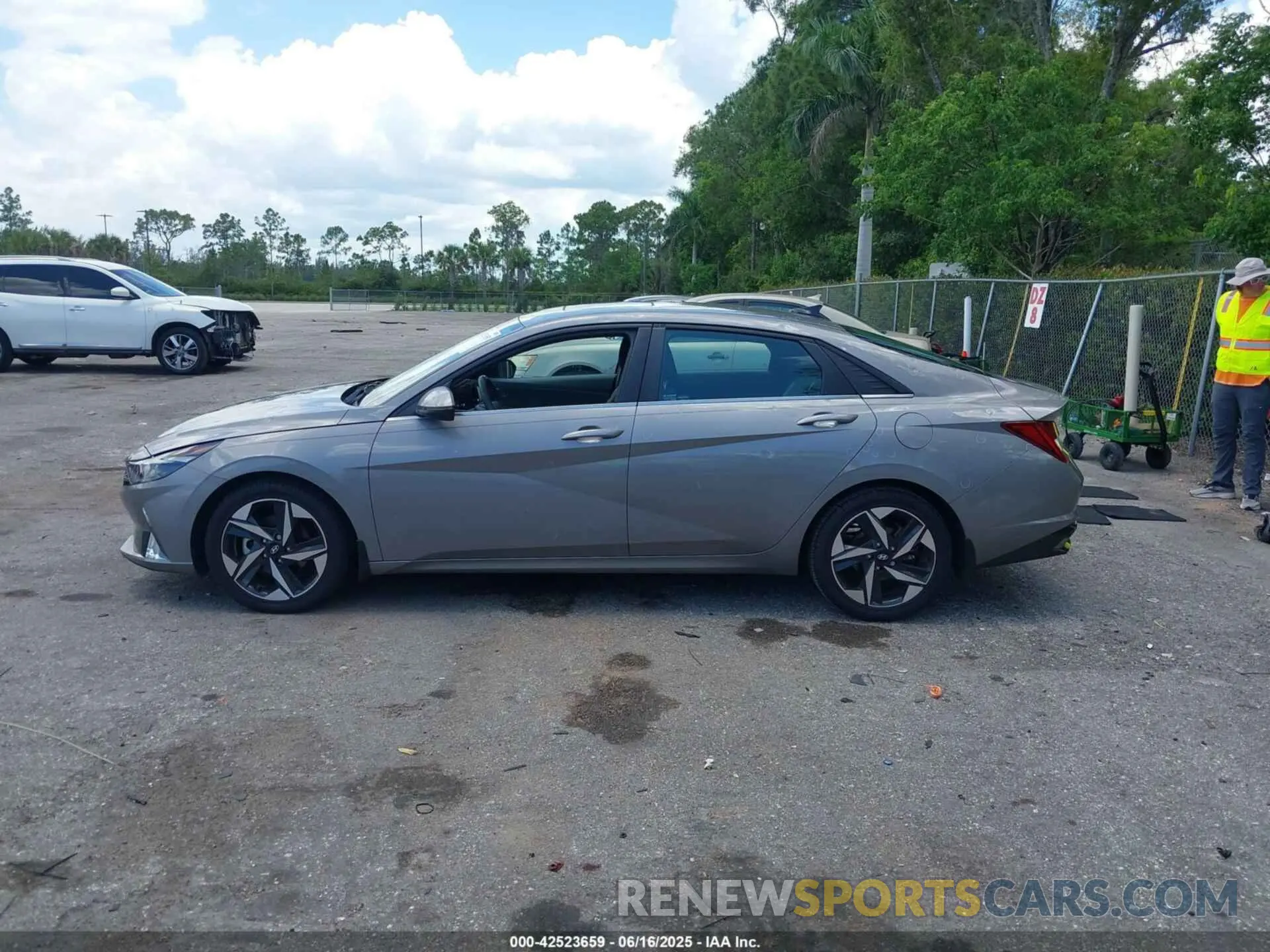 14 Photograph of a damaged car KMHLN4AG3MU179579 HYUNDAI ELANTRA 2021