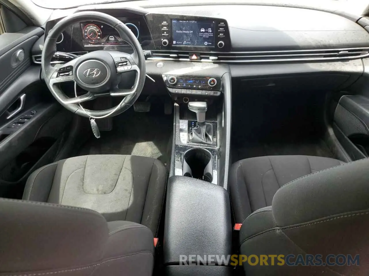 8 Photograph of a damaged car KMHLN4AG5MU118993 HYUNDAI ELANTRA 2021