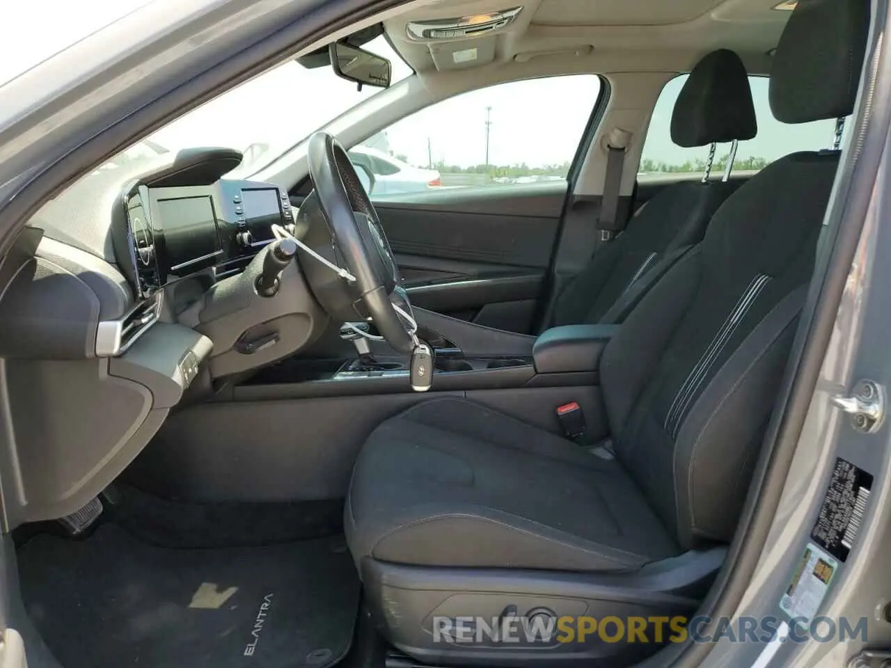 7 Photograph of a damaged car KMHLN4AG6MU119005 HYUNDAI ELANTRA 2021