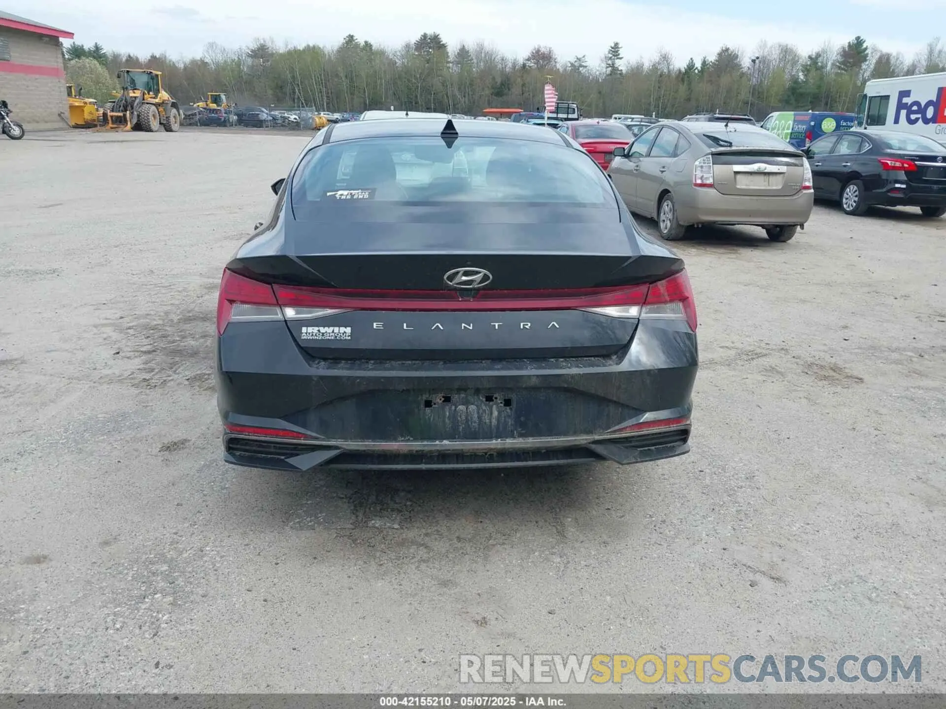 17 Photograph of a damaged car KMHLN4AG7MU101399 HYUNDAI ELANTRA 2021