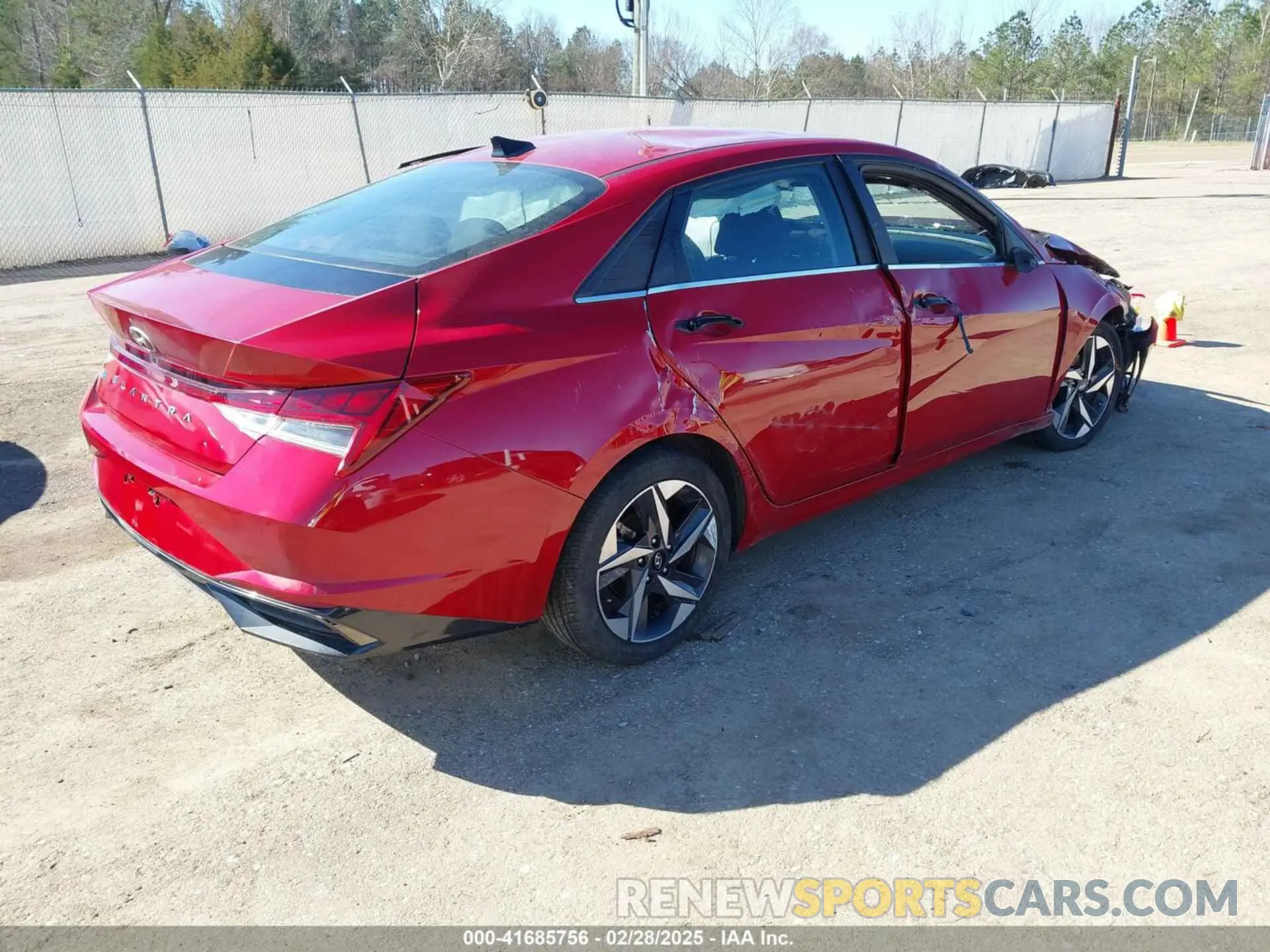 4 Photograph of a damaged car KMHLN4AGXMU147275 HYUNDAI ELANTRA 2021