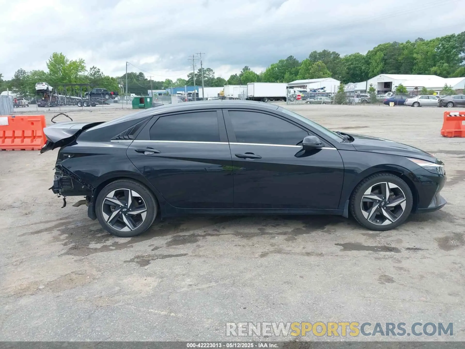 14 Photograph of a damaged car KMHLP4AG2MU072291 HYUNDAI ELANTRA 2021
