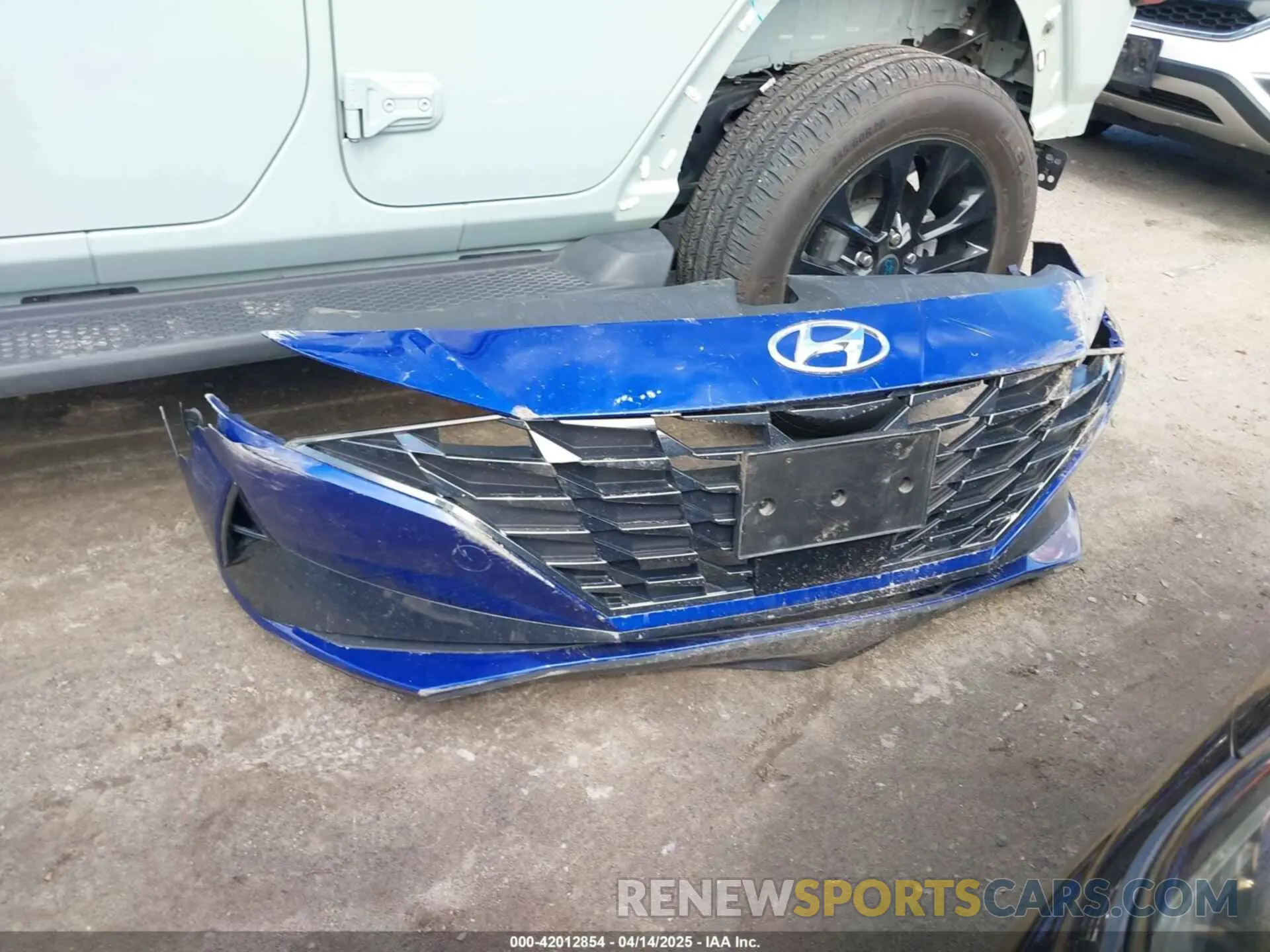 12 Photograph of a damaged car KMHLP4AG4MU066346 HYUNDAI ELANTRA 2021