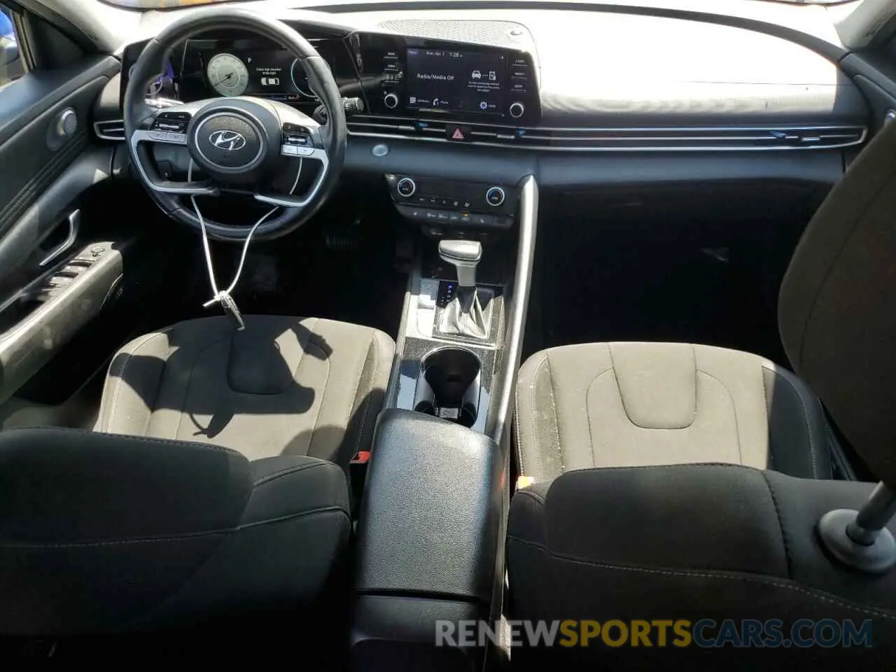 8 Photograph of a damaged car KMHLS4AG3MU121657 HYUNDAI ELANTRA 2021