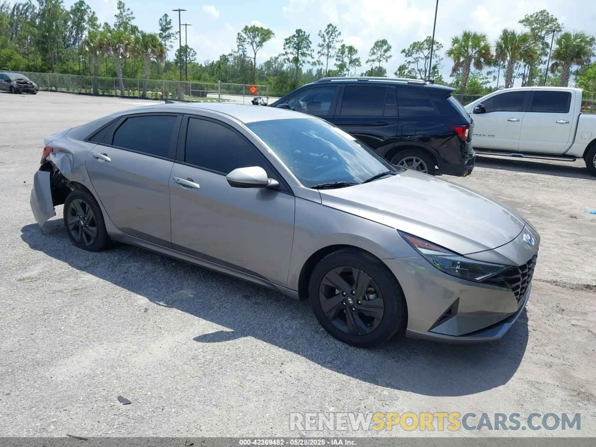 1 Photograph of a damaged car KMHLS4AG5MU065575 HYUNDAI ELANTRA 2021