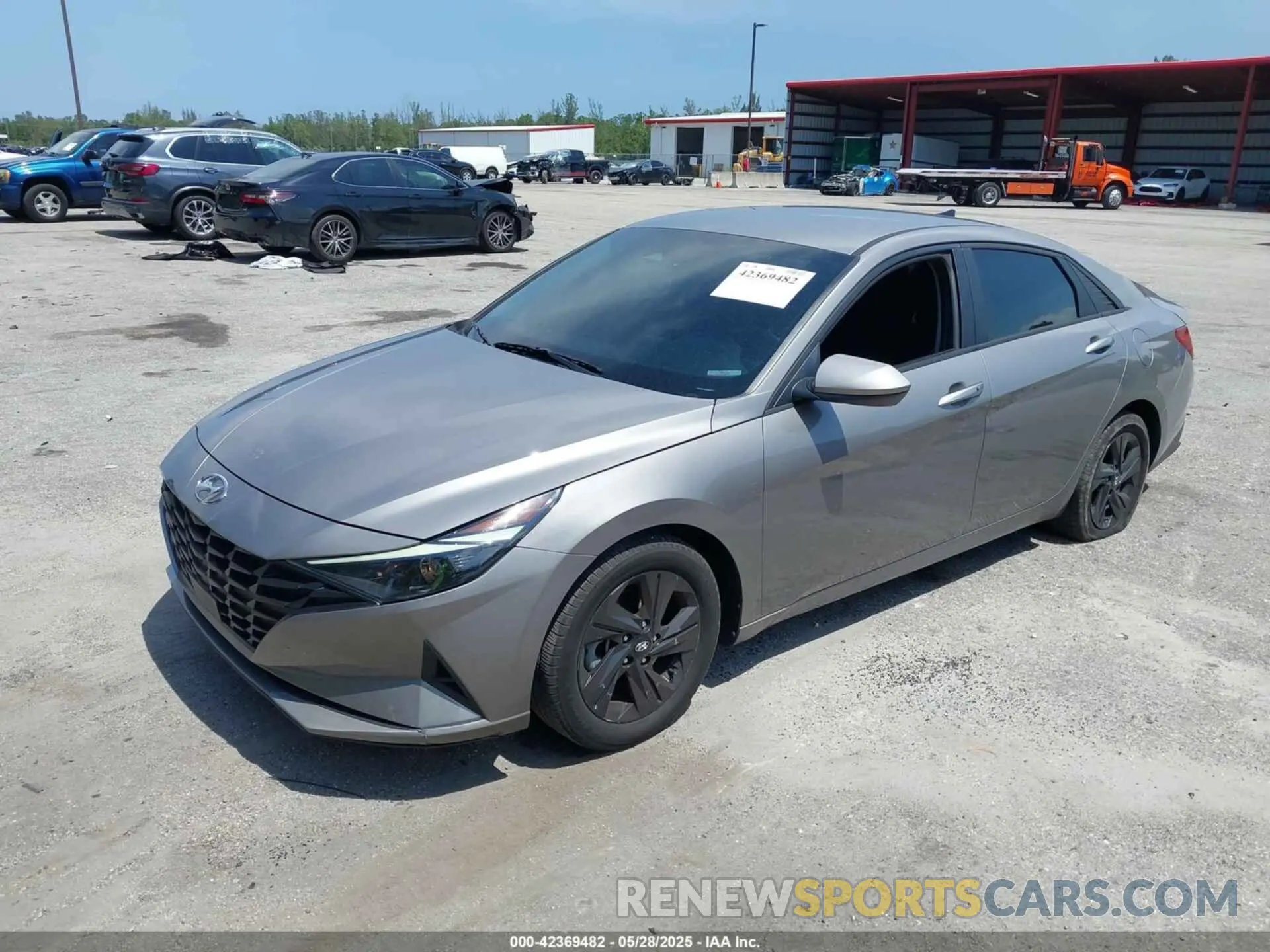 2 Photograph of a damaged car KMHLS4AG5MU065575 HYUNDAI ELANTRA 2021