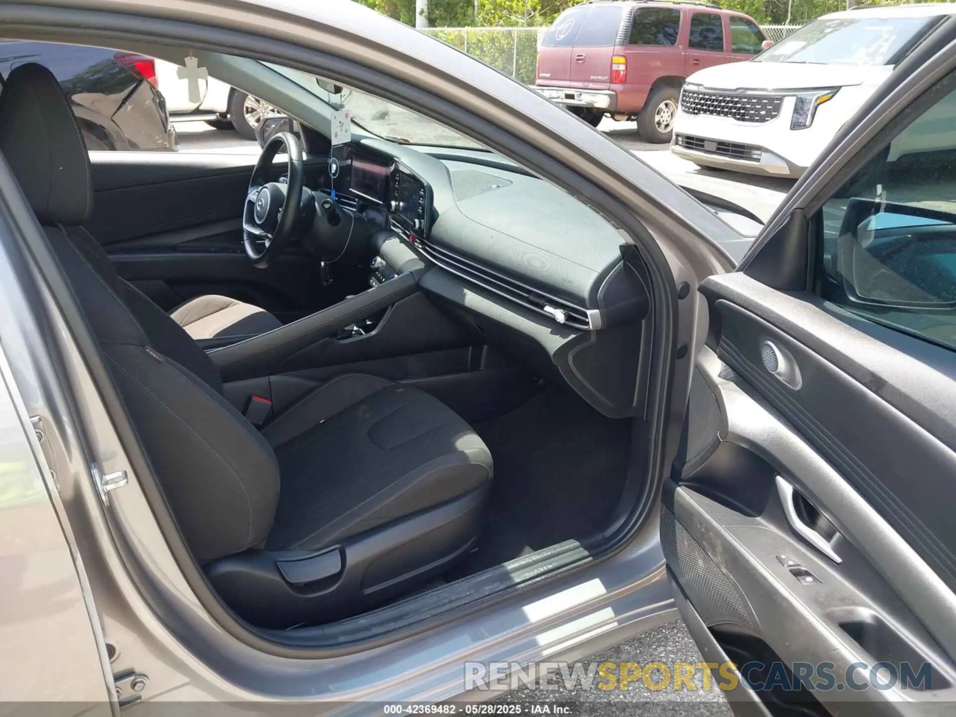 5 Photograph of a damaged car KMHLS4AG5MU065575 HYUNDAI ELANTRA 2021