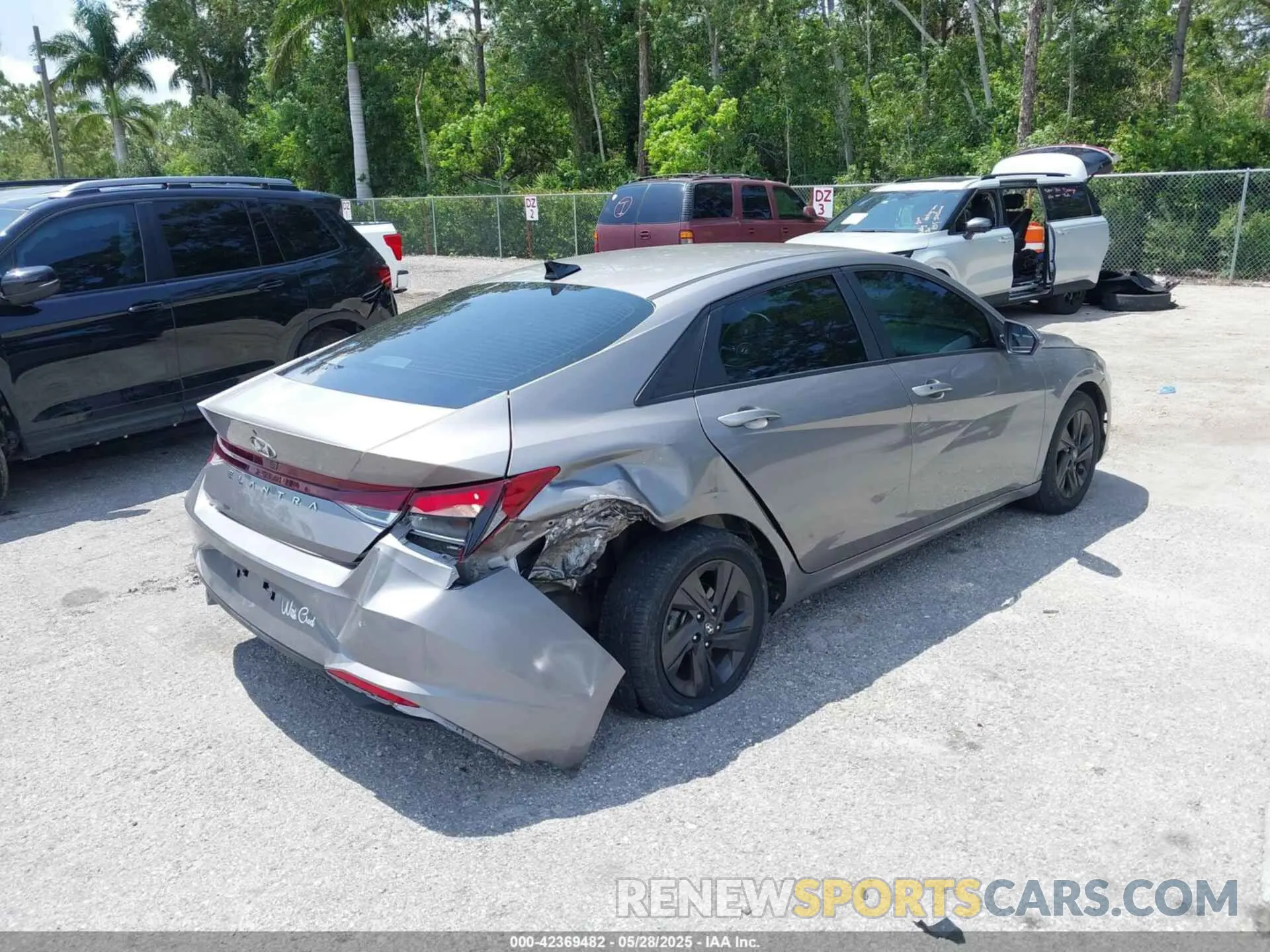 6 Photograph of a damaged car KMHLS4AG5MU065575 HYUNDAI ELANTRA 2021