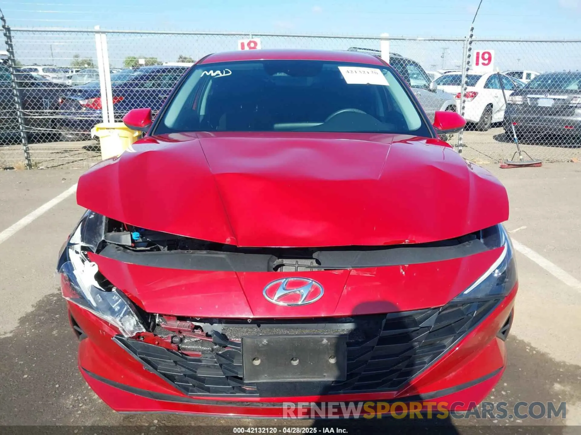 12 Photograph of a damaged car KMHLS4AG8MU195768 HYUNDAI ELANTRA 2021