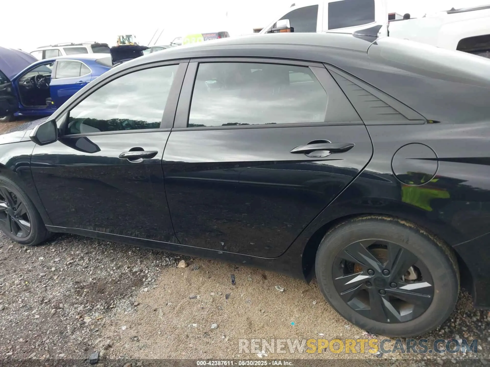 14 Photograph of a damaged car KMHLS4AG9MU095193 HYUNDAI ELANTRA 2021