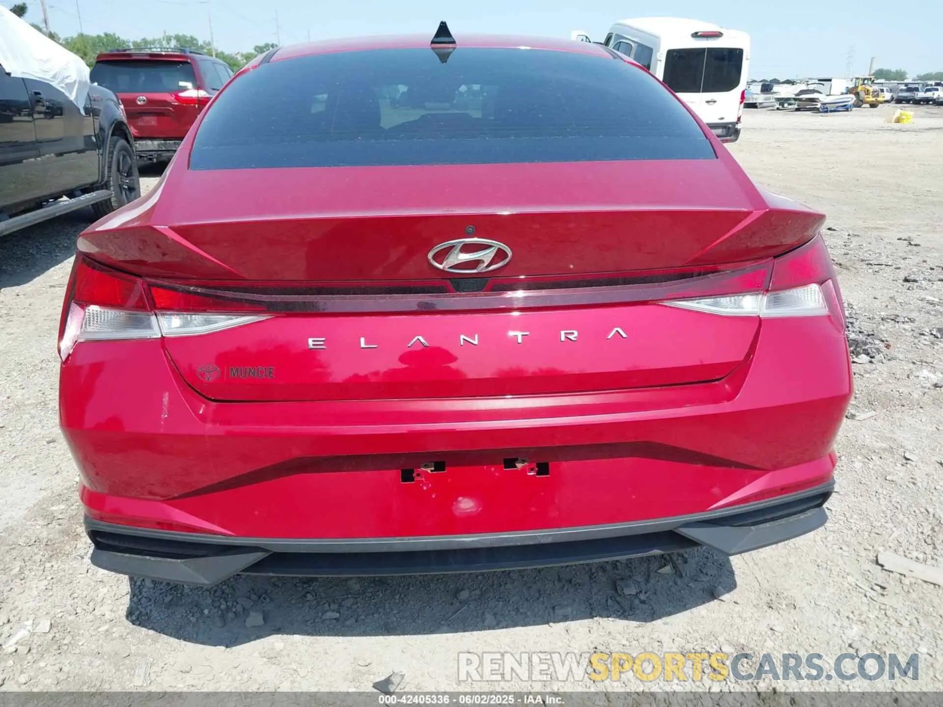 16 Photograph of a damaged car KMHLS4AG9MU211220 HYUNDAI ELANTRA 2021