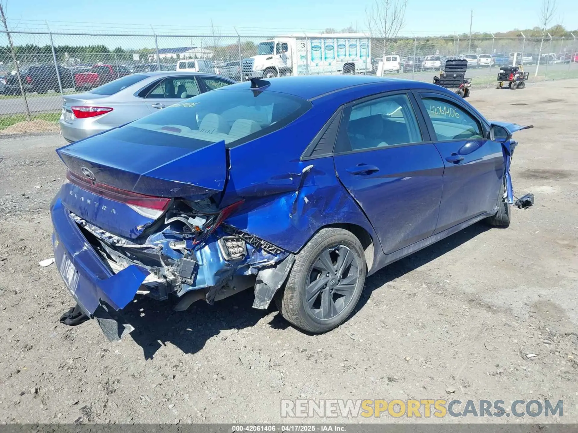4 Photograph of a damaged car KMHLS4AG9MU212965 HYUNDAI ELANTRA 2021