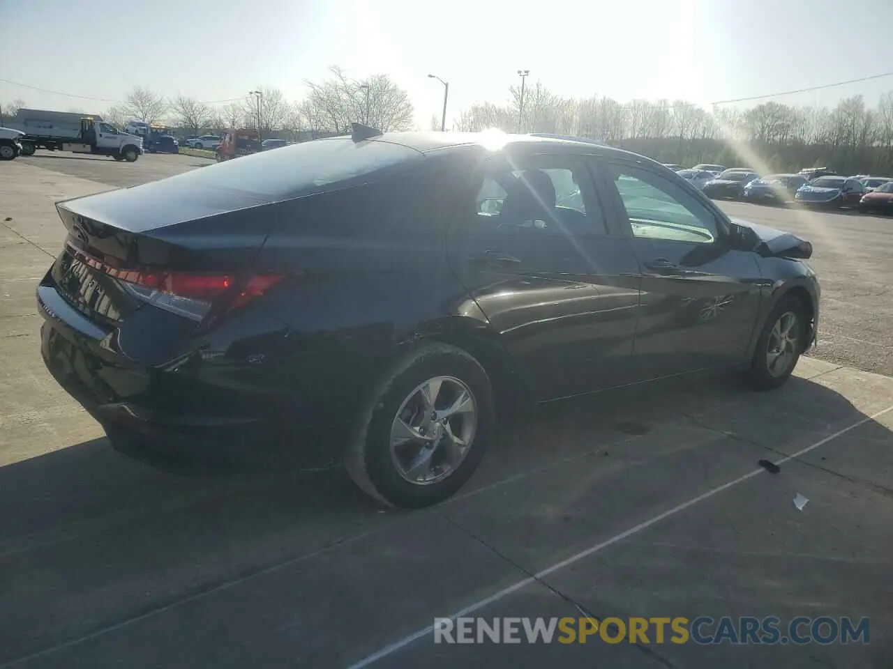 3 Photograph of a damaged car 5NPLL4AG2NH061948 HYUNDAI ELANTRA 2022